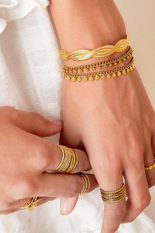 Pendant Bracelet Gold