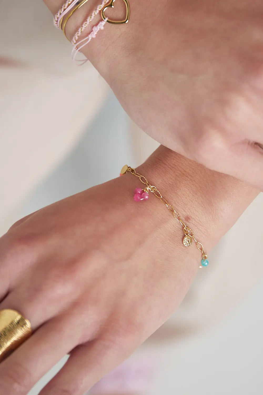 Fine Bracelet Triple Pink Pearls