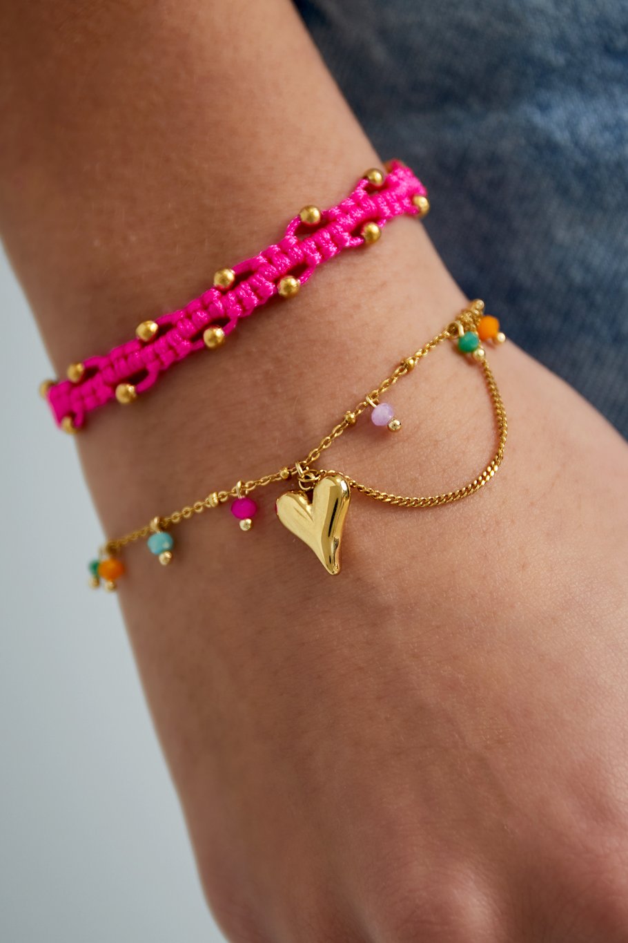 Multicolor Pearls Bracelet With Big Heart Gold