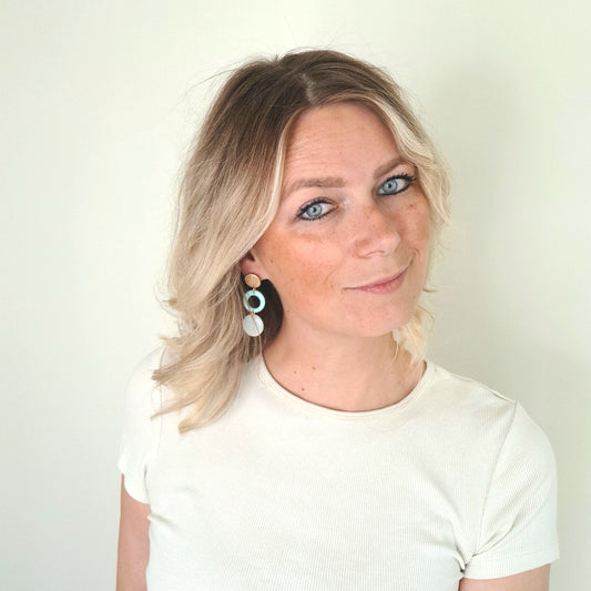 Olivia Glossy - Mint Ice Blue