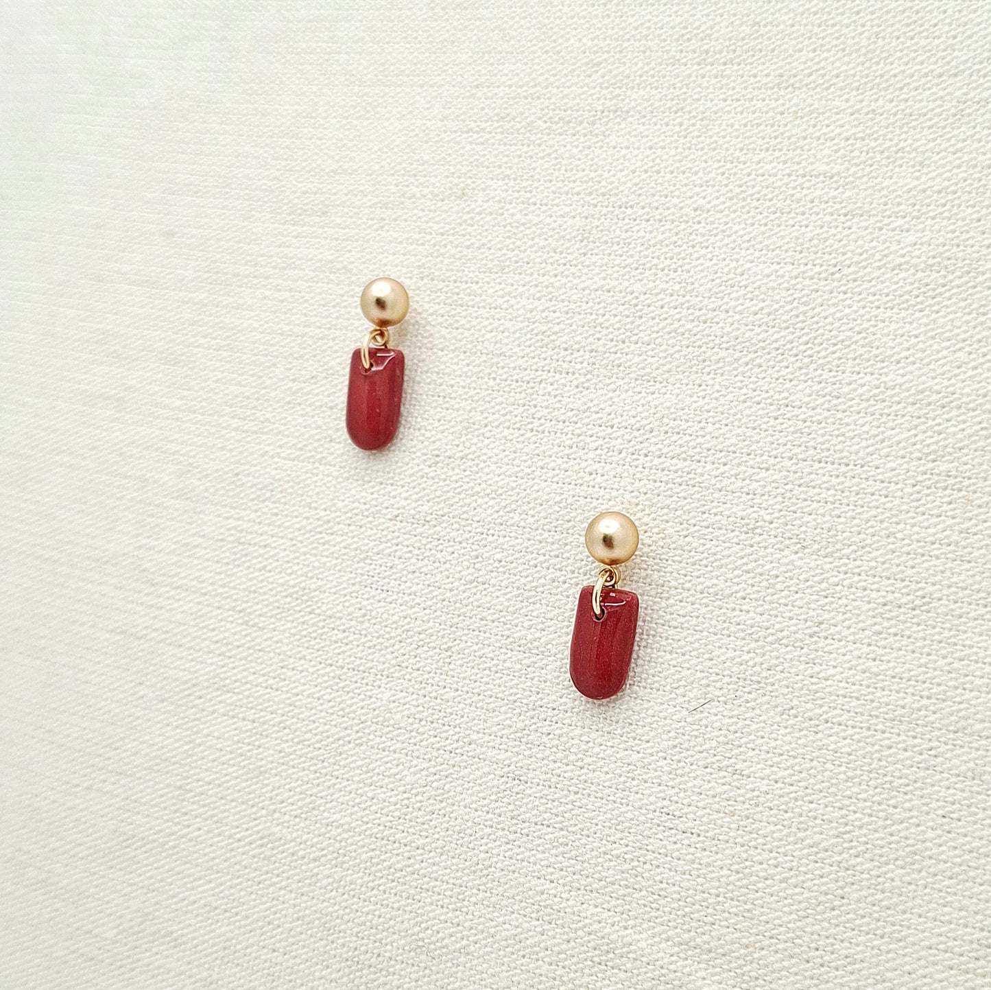 Pixie Maroon Glossy
