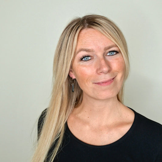 Alexis Black & Silver