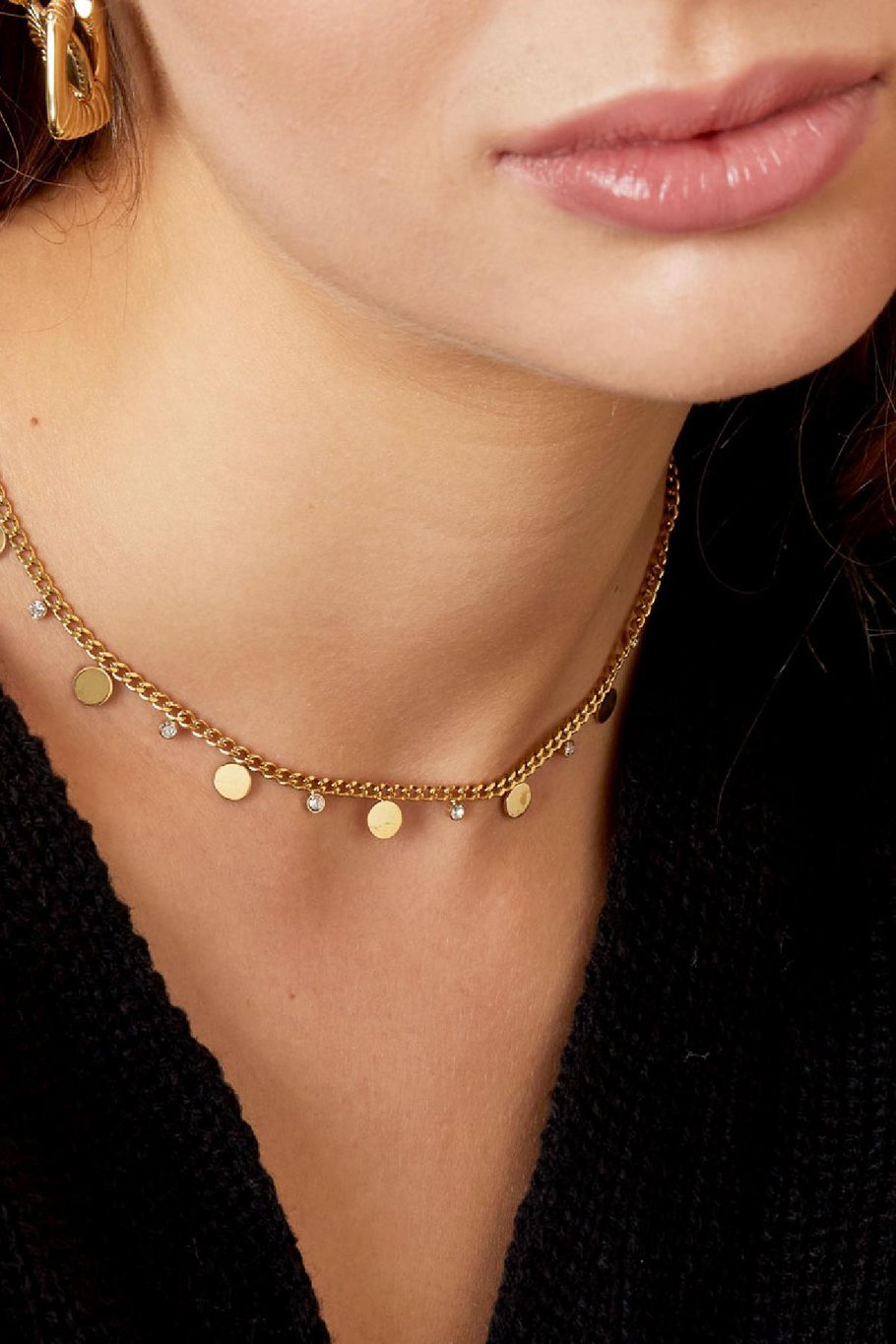 Pendant & Rinestone Necklace Gold