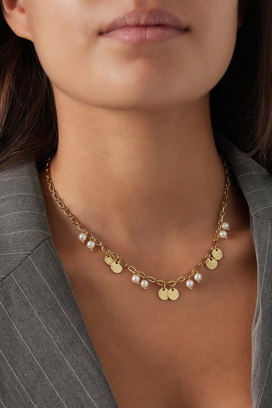 Frosted Pendant & Pearls Necklace Gold