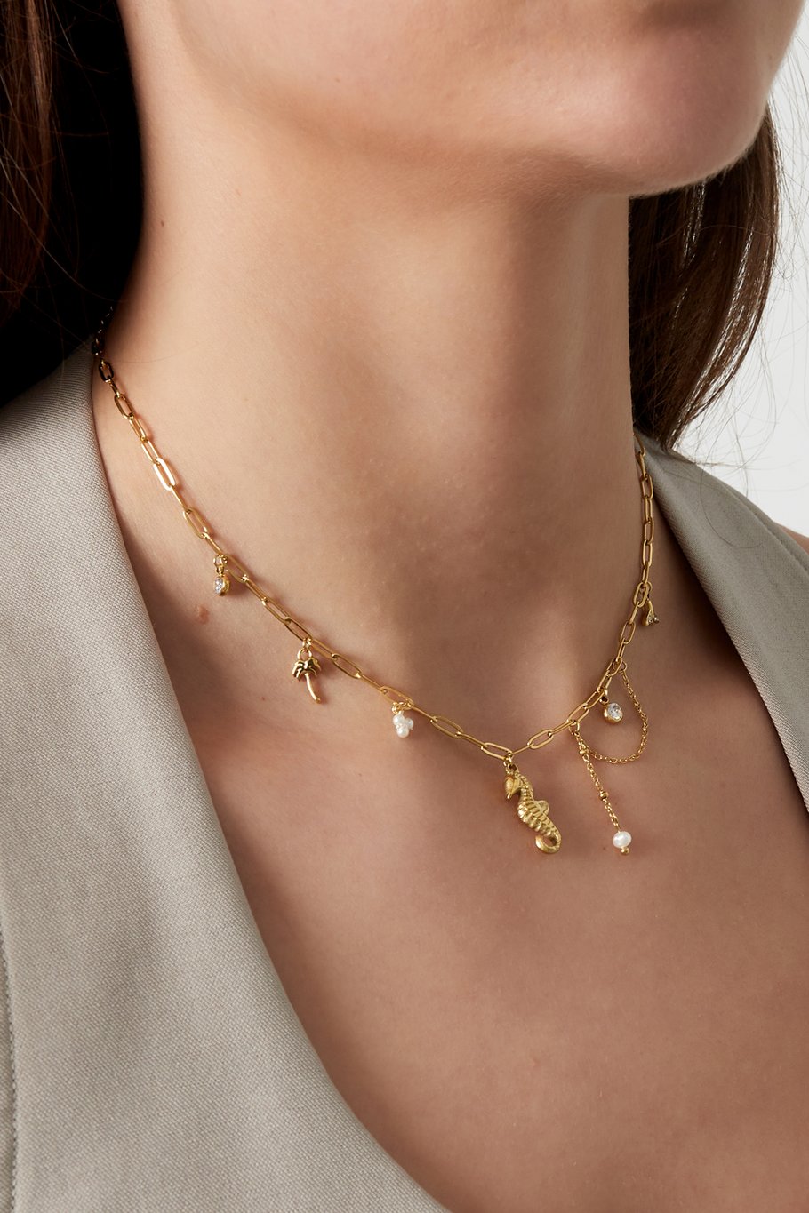 Seahorse Necklace Gold