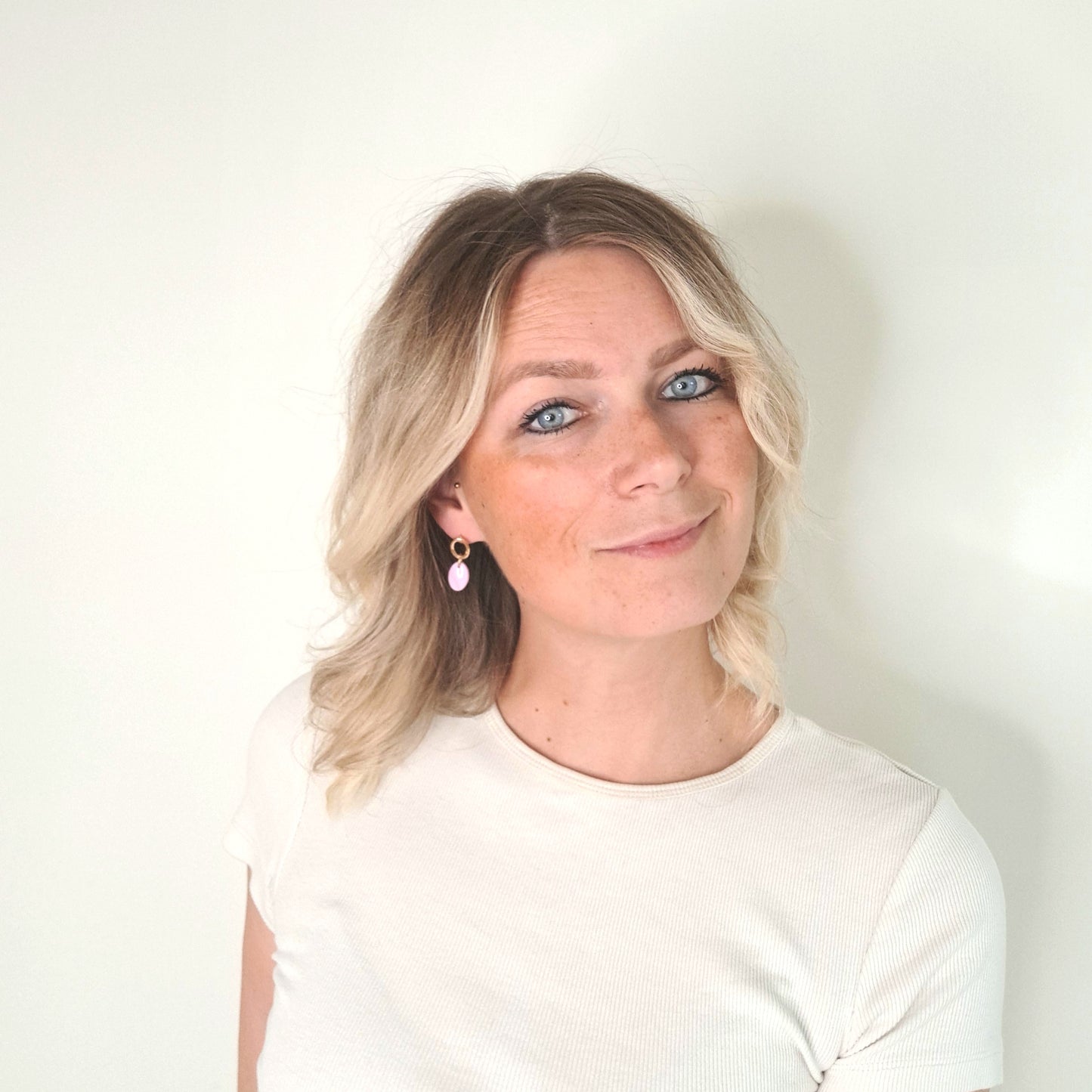 Emily Glossy Light Pink