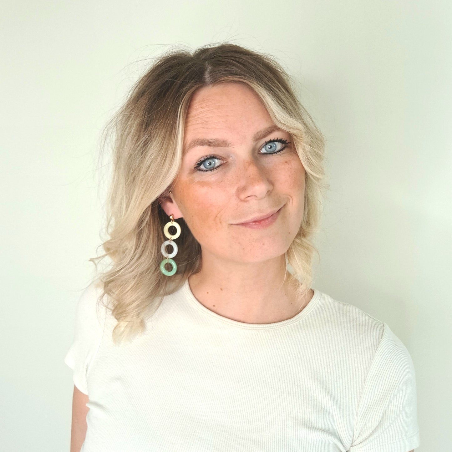 Honey Glossy - Yellow Ice Blue Jade