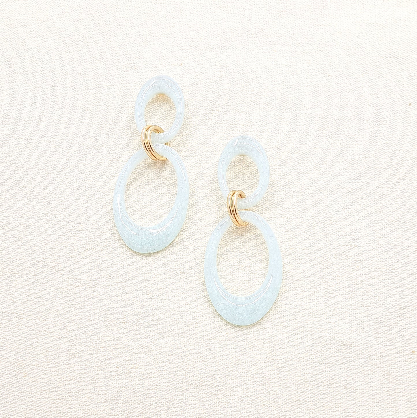 Yana Glossy Ice Blue