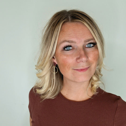 Zita Dark Bordeaux Glossy