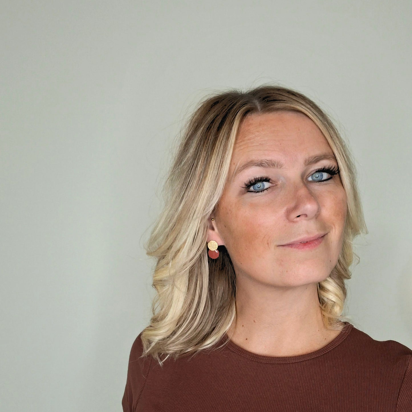 Billie Mini Maroon Glossy