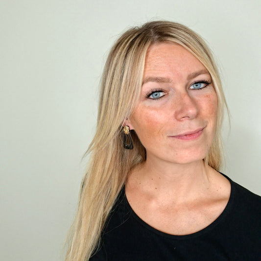 Cleo Black with Gold Glass