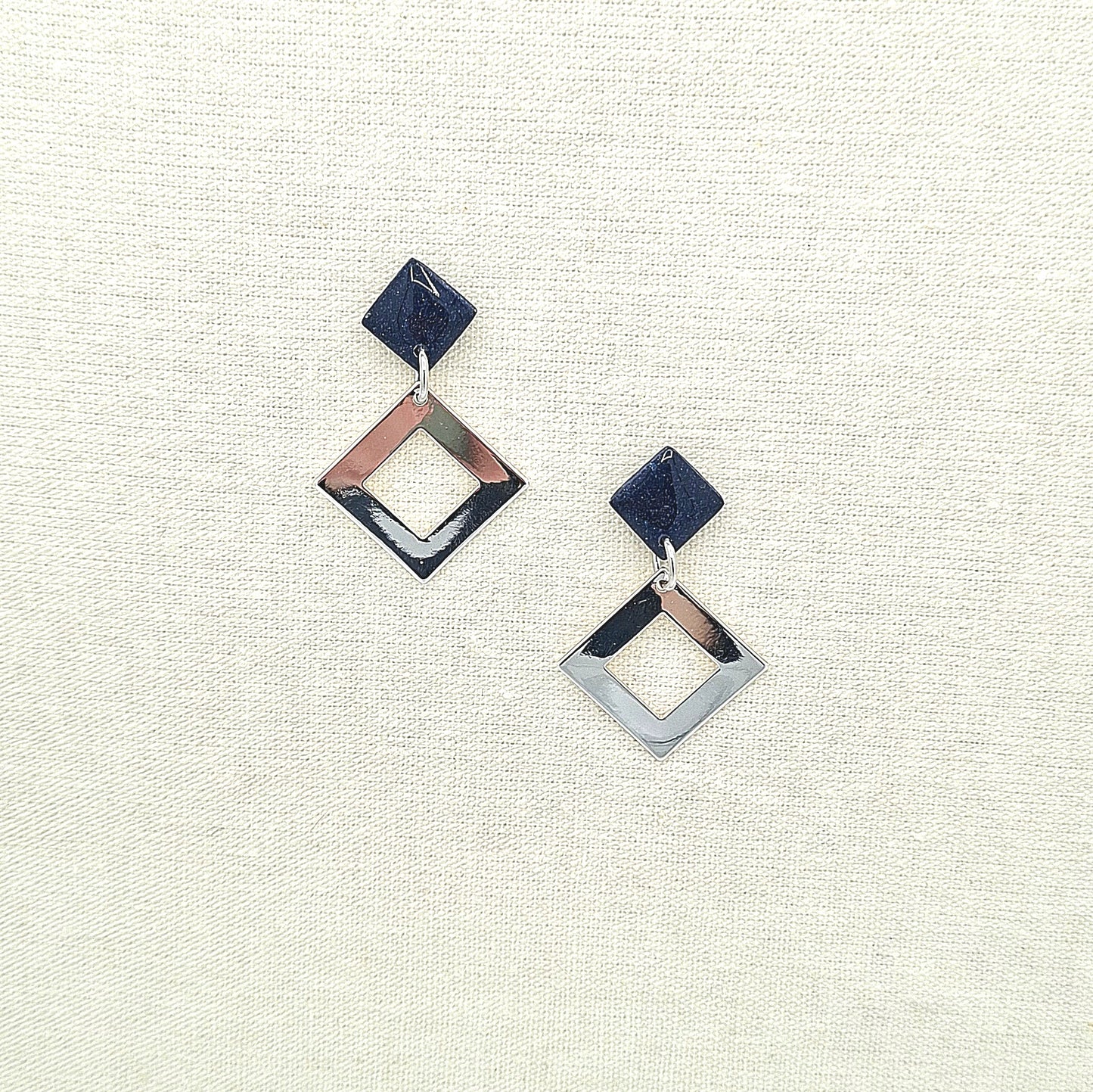 Vera Dark Blue