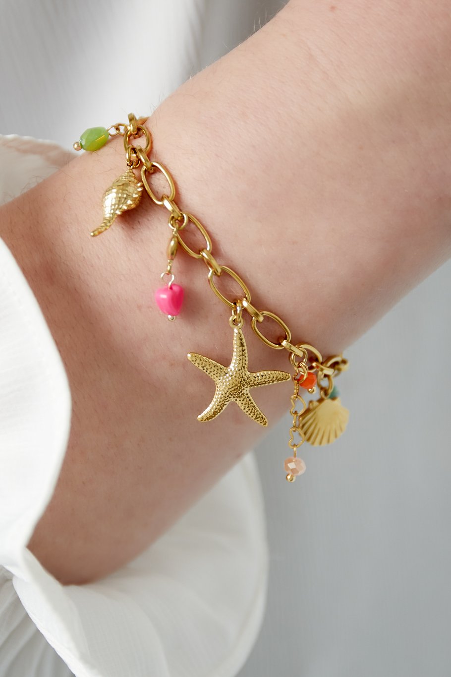 Charm Bracelet Big Starfish Multicolor Pearls Gold